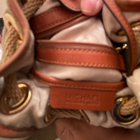 SOLD SOLD - Picture 6 of 9